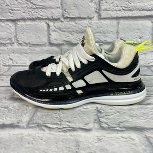 APL Prism Trainer Kids Sneakers, Size 5